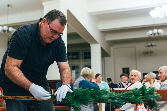 Lebenswege Halle - Eine Pforte zum Advent